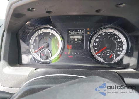 2018 Ram 1500 Express 4X2 5'7 Box из США, поврежденный, VIN 1C6RR6KT7JS350875